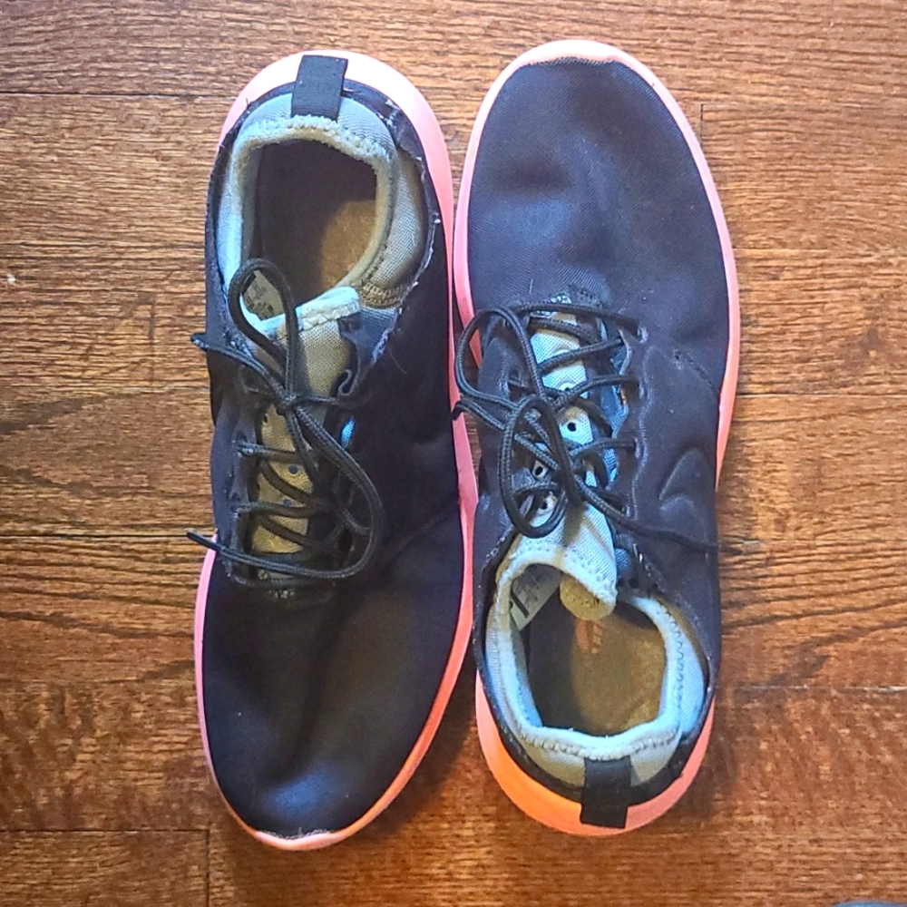 Nike tennis shoes. Love them, but didn't wear them often.